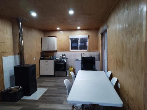 Η κουζίνα ή μικρή κουζίνα στο Cabañas Chiloe