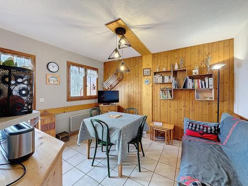 Appartement cosy 2 pièces à 2 pas des remontées mécaniques de Combloux - FR-1-560-20