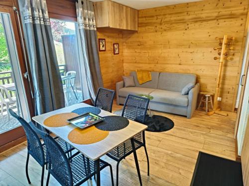Appartement 2 pièces au pied de la télécabine avec animaux admis et parking - FR-1-836-30