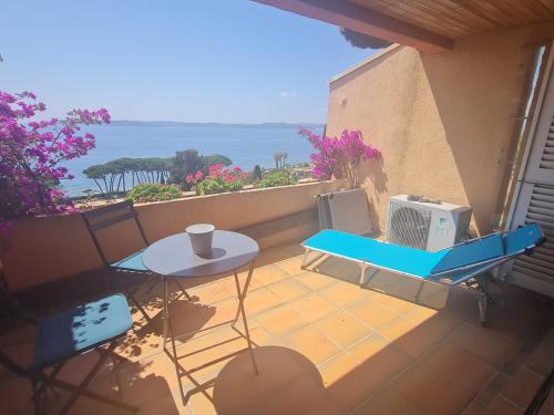 Appartement 3/4 pièces climatisé, plage & vue mer