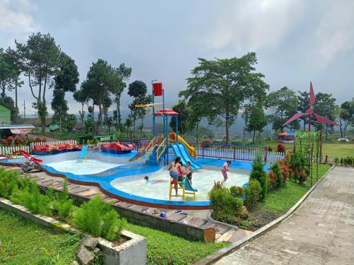 Πισίνα στο ή κοντά στο Bantir Sky View