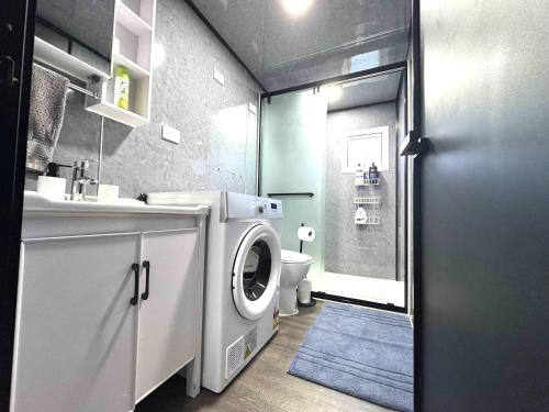 Φωτογραφία από το άλμπουμ του Overlooking a Park - A sunny escape σε Rooty Hill