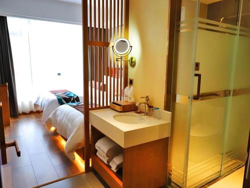 Koupelna v ubytování James Joyce Coffetel Guangyuan High-Speed Railway Station Dongba Municipal Government