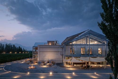 Budova, kde se hotel nachází