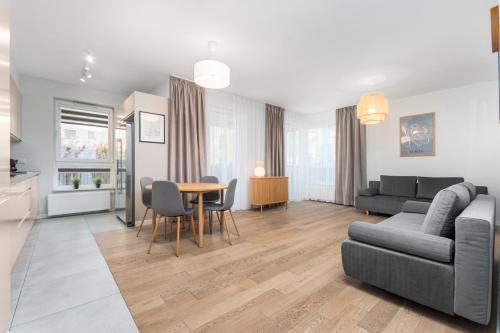 Apartament Jeziorańskiego by Your Freedom