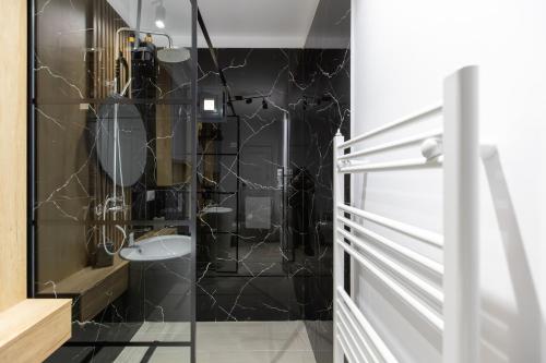 Ένα μπάνιο στο Zoris Apart1