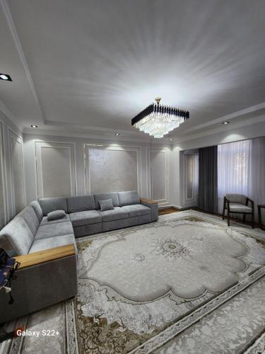 Giường trong phòng chung tại Tashkent International Aeroport