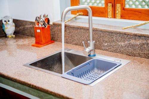 Φωτογραφία από το άλμπουμ του Sithagi River Front σε Nikawatawana