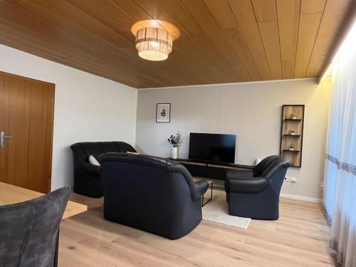 Galeriebild der Unterkunft Terrassenwohnung in ruhiger Lage -3 Zimmer A96 nähe in Schönwag