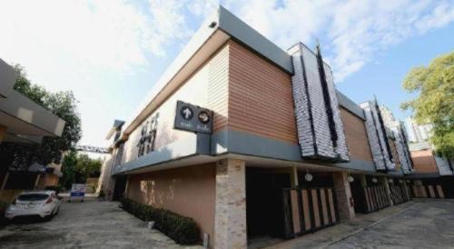 Gallery image of Sriracha Hotel And Spa in Ban Bang Phra