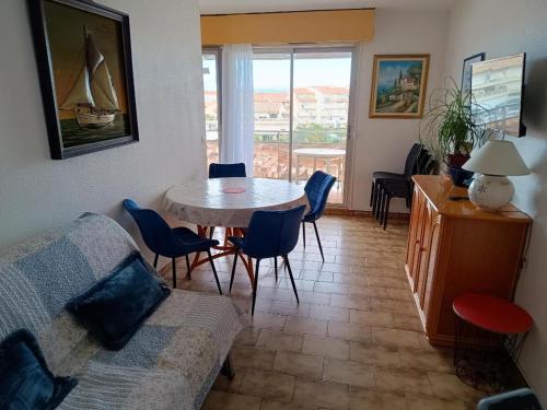 Posezení v ubytování Appartement T2 vue Mer et Port,2 balcons, Parking privé