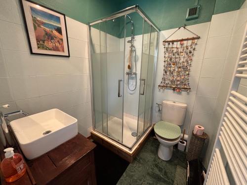 Koupelna v ubytování L'escale Maison Wifi Parking Privé Un Séjour à Part