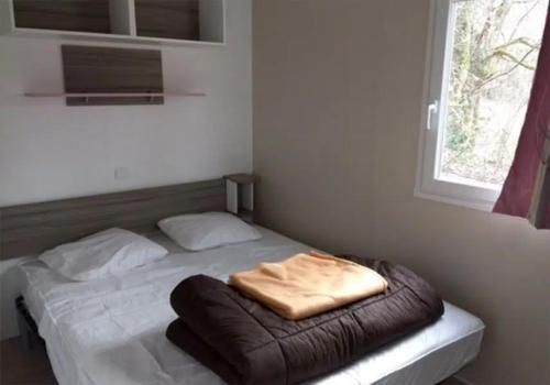 Postel nebo postele na pokoji v ubytování Mobilhome Ibiza climatisé 47