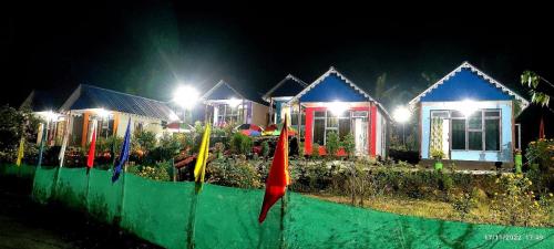 Zahrada ubytování Green Wings Homestay Gumbadara By StayApart