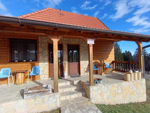 El edificio en el que está el departamento