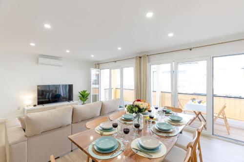 City and Beach by Fidalsa