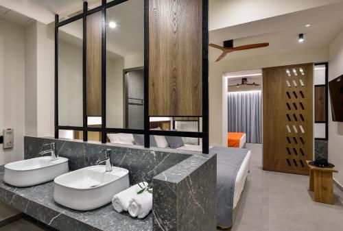 Vannituba majutusasutuses Aristoteles Holiday Hotel And Spa