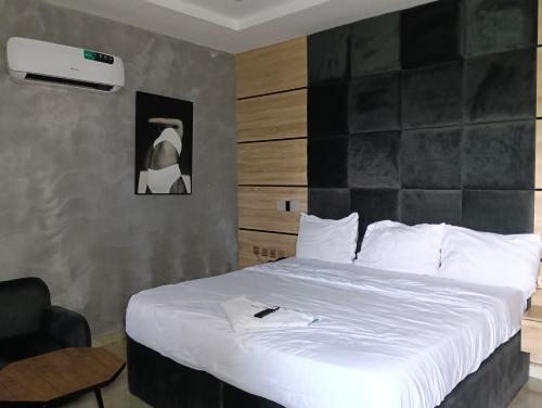 Imagen de la galería de Empayer Hotel & Suites, en Boji Boji