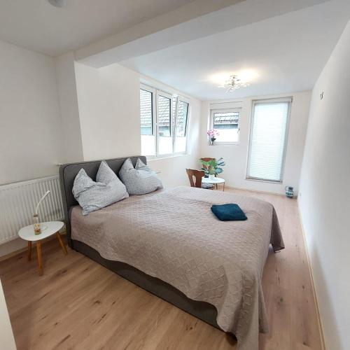 Ένα ή περισσότερα κρεβάτια σε δωμάτιο στο Hotel Silonce Bilstein