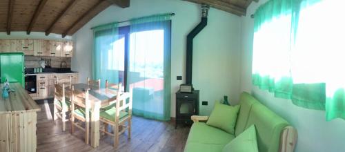 Kuchyň nebo kuchyňský kout v ubytování Su Kiniperu