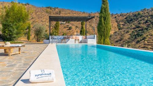 Cortijo Juan Salvador Málaga by Ruralidays