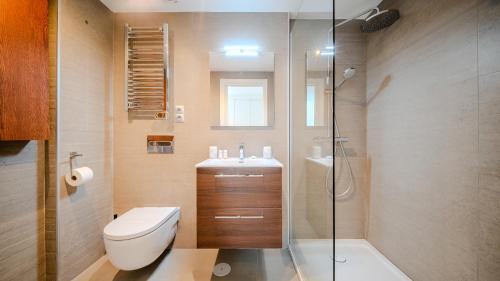 Ένα μπάνιο στο AticoBLU