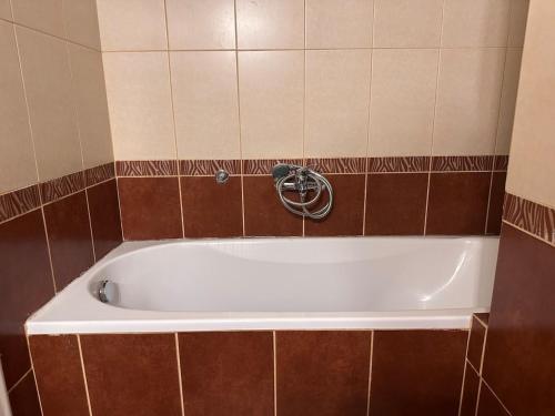 Urban Acropolis Apartment With Fast internet