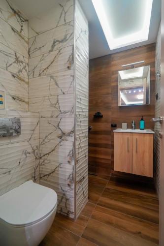 Dragoumi Suites Danai