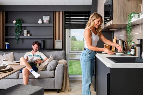 Gallery image of The Hideout Sleeps 4 at Thurston Manor Park in Innerwick