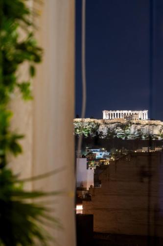 Athens Heart Urban Zen Loft