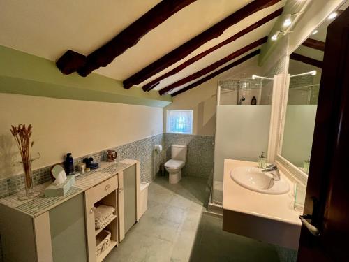 Koupelna v ubytování El Ramiral