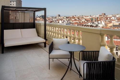 Catalonia Plaza España Hotel & Spa photo 82