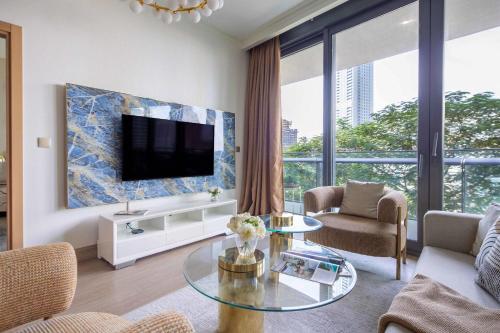 Frank Porter - Burj Vista Tower 2