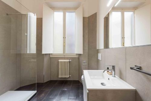 Angelico 3 bedrooms by Mmega