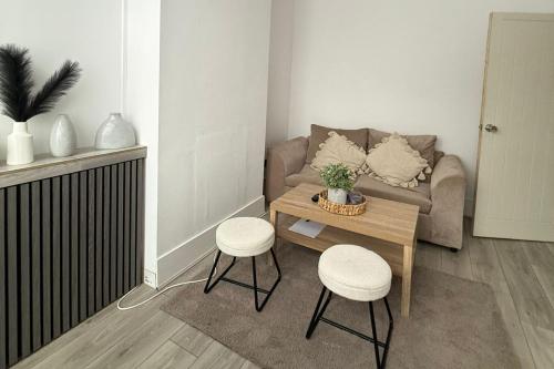 Et opholdsområde på Sterling House - by EazyStays