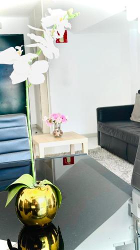 Seasonal Living Lumen Triplex