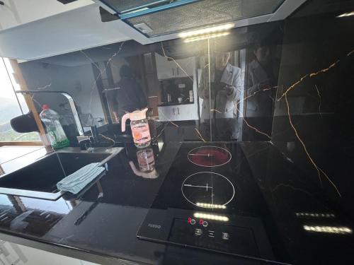 Η κουζίνα ή μικρή κουζίνα στο Bedena House