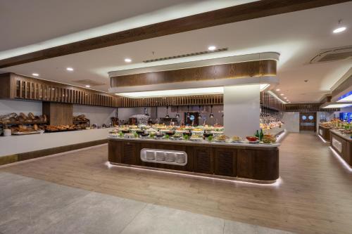 Jídlo v hotelu nebo okolí