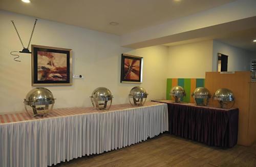 Φωτογραφία από το άλμπουμ του Classy Stay Sagar Inn Hadapsar Rooms Banquet Restaurant & Bar στο Pune