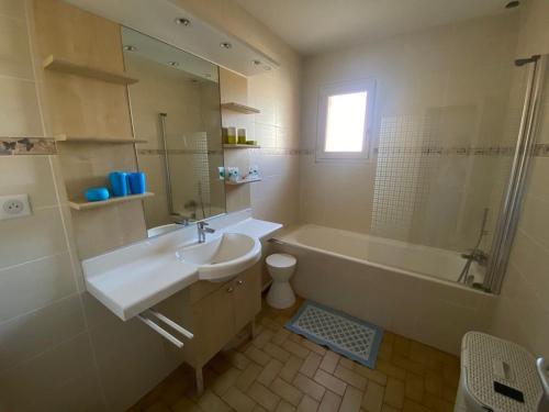 Koupelna v ubytování Les Iris