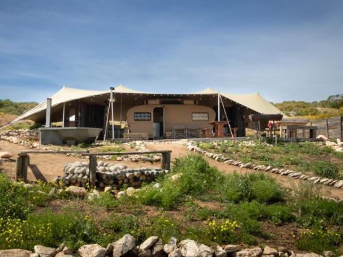 Κήπος έξω από το Langeverwacht Eco Retreat