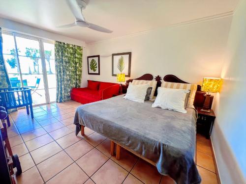 Postel nebo postele na pokoji v ubytování studio village vacance sainte luce C5