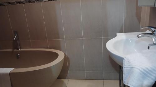 Un baño de EL Golfview