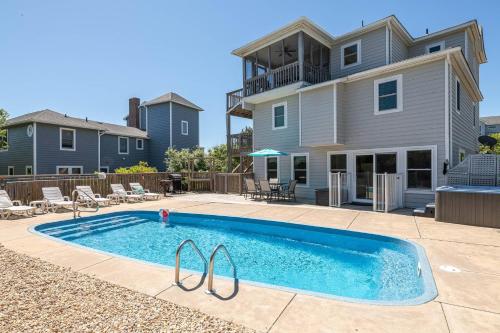 Afbeelding uit fotogalerij van Downtime Abbey - D3654 in Bayberry Bluffs