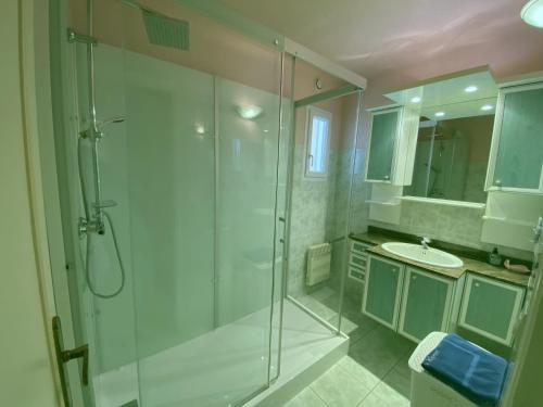 Et badeværelse på Le Clos Brizeux