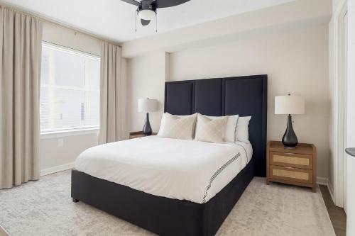 Ένα ή περισσότερα κρεβάτια σε δωμάτιο στο North Bethesda - Luxe Apartment