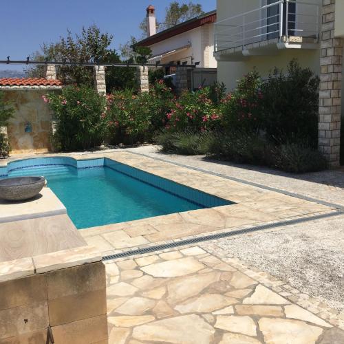 Charmantes Studio Mit Balkon Und Pool