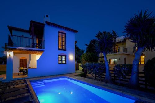 Πισίνα στο ή κοντά στο Ferienhaus In Polis Chrysochous Mit Offenem Kamin