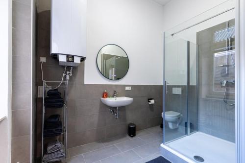 Un baño de Modern apartment in a central location