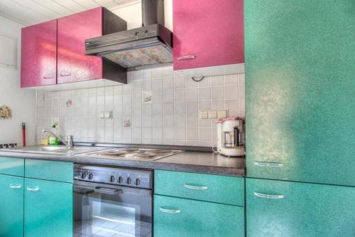 Kuchyň nebo kuchyňský kout v ubytování Ferienhaus Mit Vielen Freizeitmöglichkeiten